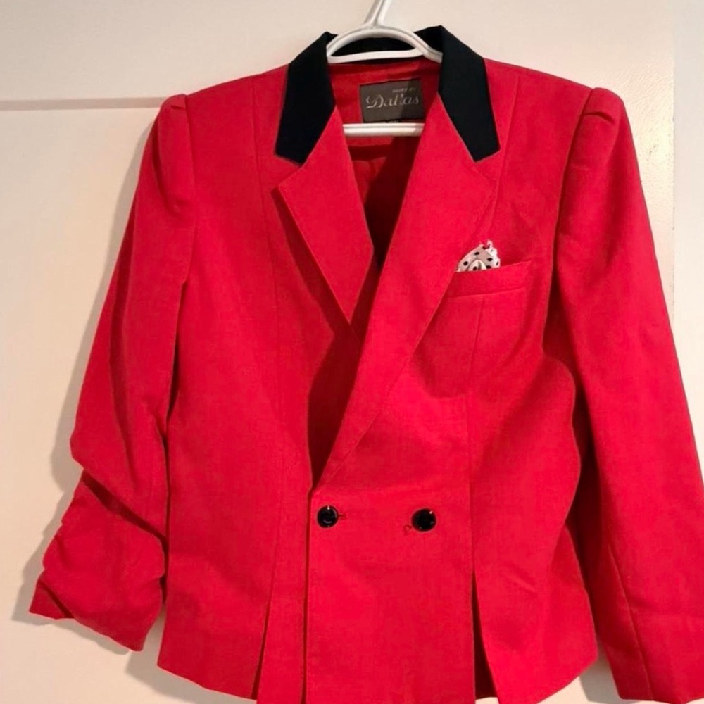 Vintage Red Double-Breasted women’s Blazer with Black Contrast Collar